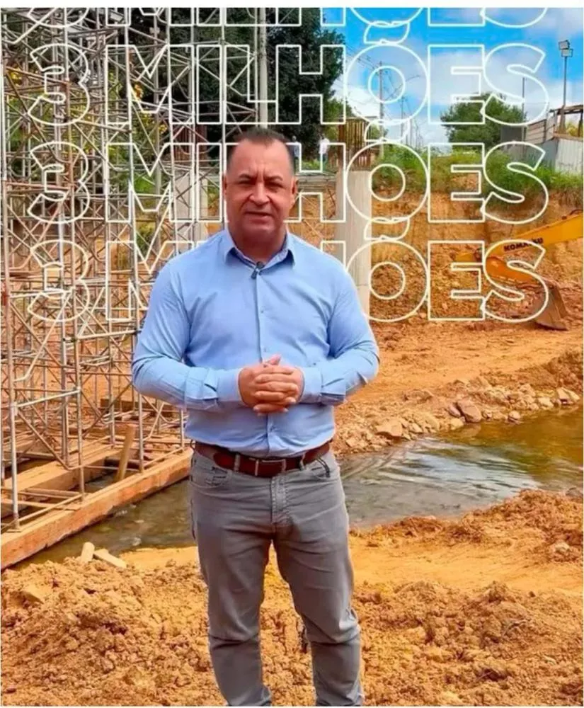 PREFEITO COMEMORA AVANÇO DAS OBRAS